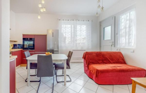 Awesome Apartment In Royan With Wi-Fi